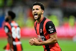 AC Milan chấm dứt chuỗi 4 trận không thắng trên sân nhà