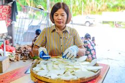 Củ m&agrave;i - Lương thực ng&agrave;y gi&aacute;p hạt đến sản phẩm OCOP tiềm năng