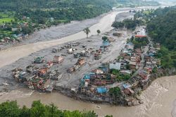 Lũ quét kinh hoàng ở Nepal: 10 giây quyết định sinh tử