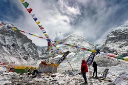 Vì sao nhiều người nước ngoài mất tích trong lũ quét kinh hoàng ở Nepal?