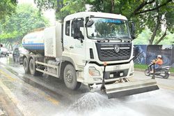 URENCO chủ động giữ sạch phố phường dịp Quốc khánh