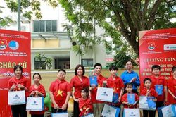 Lan tỏa tinh thần 'Tôi yêu Tổ quốc tôi', tiếp sức cho trẻ em hoàn cảnh khó khăn
