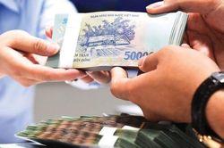 Doanh nghiệp chậm lương, quyền lợi người lao động được bảo vệ ra sao?