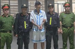Khi người nổi tiếng biến niềm tin của người hâm mộ thành công cụ kiếm tiền