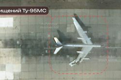 Ukraine tấn công căn cứ không quân Nga, phá hủy máy bay ném bom chiến lược Tu-95MS