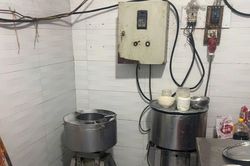 Khởi tố đối tượng dùng hàn the để sản xuất giò, chả thịt lợn