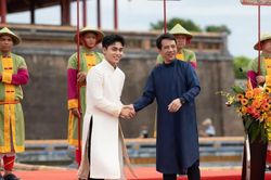 Mono chính thức trở thành Sứ giả quảng bá di sản Huế