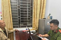 Phú Thọ: Khống chế đối tượng dùng dao, đá chống đối công an