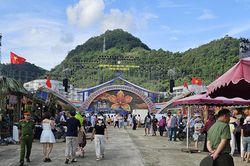 Sẵn sàng cho Đêm hội Thổ cẩm quốc tế Sơn La