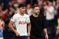 Tottenham thua trận thứ hai liên tiếp tại Premier League