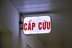 Từ cơn sốt sau chuyến du lịch, người đàn ông ho ra máu, nguy kịch