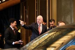 Infantino đến Việt Nam, cơ hội nào thực sự mở ra?