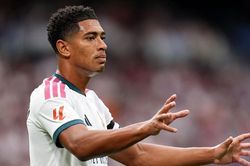 Real Madrid 1-0 Malaga: Bellingham tỏa s&aacute;ng
