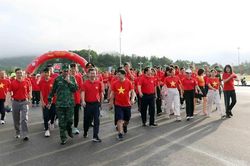 Hơn 11.000 người dân Lai Châu tham gia sự kiện cùng Việt Nam tiến bước