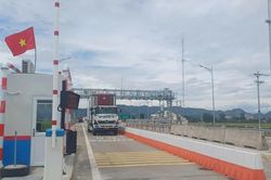 Ngày đầu nghỉ lễ 2/9: Lưu lượng xe trên cao tốc bắc-nam tăng gần 60%