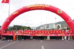 Gia Lai: Hơn 9.000 người tham gia Chương trình đi bộ đồng hành 'Cùng Việt Nam tiến bước'