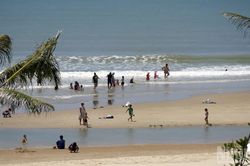 Thời tiết đẹp nhưng Vũng Tàu thưa vắng du khách