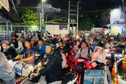 Cửa ngõ khu vực miền Tây Nam bộ đông đúc: Người trẻ đổ về quê để kịp đón lễ 2/9