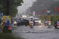 Dự b&aacute;o thời tiết ng&agrave;y 30/8: Bắc Bộ mưa d&ocirc;ng, Trung Bộ nắng n&oacute;ng
