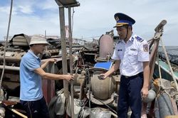 Cảnh sát biển phát hiện phương tiện chở 200m³ cát không rõ nguồn gốc