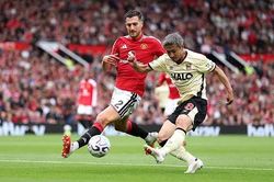 Trực tiếp MU vs Ipswich 0-1 (H1): V&agrave;o!!! MU thủng lưới