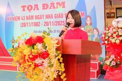 Nữ hiệu trưởng xin thôi chức để trở lại đứng lớp và trải lòng về lý do