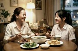 Tôi đã từng có những bữa cơm gia đình đầy ắp tiếng cười...