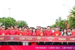Đồng loạt hưởng ứng 'Cùng Việt Nam tiến bước' ở Hà Tĩnh