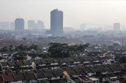 Malaysia tăng cường ứng phó các bệnh hô hấp do khói mù