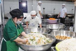 Sửa Luật An to&agrave;n thực phẩm: Hướng tới quản trị rủi ro th&ocirc;ng minh