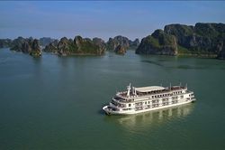 Quảng Ninh đón khoảng 250.000 lượt du khách trong 2 ngày đầu nghỉ lễ Quốc khánh