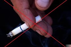 Đề xuất tăng nguồn cho quỹ bảo hiểm y tế từ thuế thuốc lá