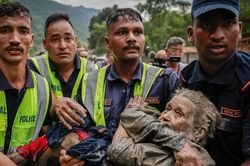 Phép màu giữa vùng lũ dữ ở Nepal
