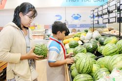 Khai thác các lợi thế “tăng tốc” thương mại, dịch vụ