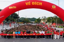 Lào Cai lan tỏa tinh thần “10 tỷ bước xanh - Vì Việt Nam vững bền”