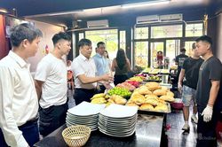 Tăng cường kiểm tra an toàn thực phẩm tại cơ sở phục vụ du lịch