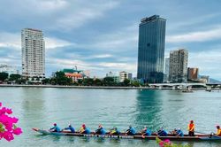 Rộn ràng ngày hội đua thuyền mừng Quốc khánh trên sông Hàn