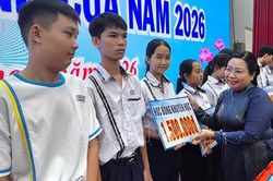 Hội Khuyến học thành phố Cần Thơ phối hợp trao 321 suất học bổng Lương Định Của