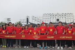 Hơn 9.300 người hưởng ứng 'Cùng Việt Nam tiến bước' năm 2026
