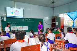 Không chỉ thêm một môn học, mà tạo môi trường để sử dụng