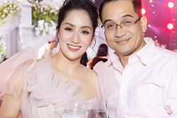 Anh trai Khánh Thi hiếm hoi chia sẻ về em gái