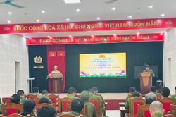Tuần tra đêm khép kín địa bàn, giữ bình yên từng khu dân cư, ngõ xóm