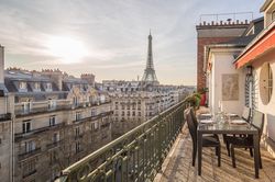 Căn hộ đẹp giữa Paris bỗng kén người mua