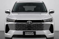 Toyota Innova Cross hybrid facelift sắp xuất hiện, ngoại hình lột xác?