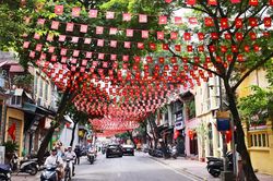 Hà Nội rực rỡ cờ hoa chào mừng ngày Quốc khánh 2/9