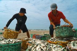 Giữ bản sắc trong quá trình đánh thức tiềm năng biển, đảo
