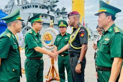 Đối ngoại biên phòng góp phần xây dựng biên giới hòa bình, hữu nghị