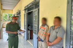 Bắt tạm giam 2 'con nghiện
