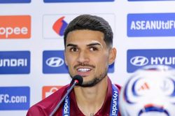 Hoàng Hên quyết tâm vô địch FIFA ASEAN Cup 2026