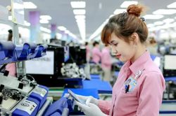 Giảm giờ làm xuống 40-44 giờ/tuần: Có phải đánh đổi thu nhập?